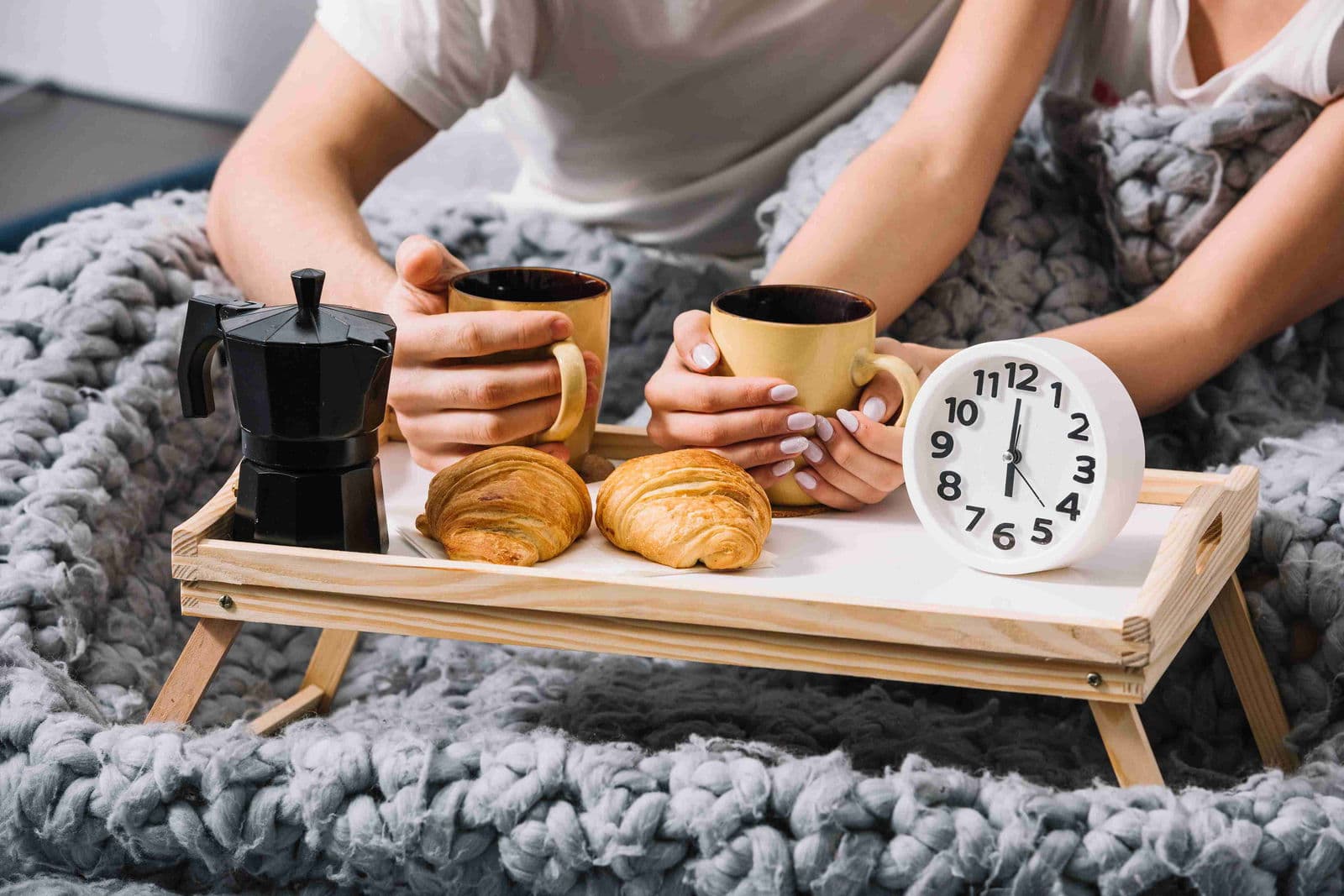 How to Build Healthy Morning and Evening Routines